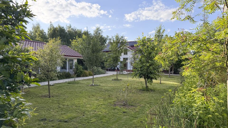 Zahrada a okolí